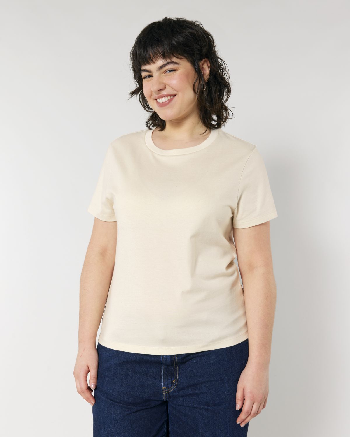 The classic women's t-shirt · Medium Fit · 180 GSM