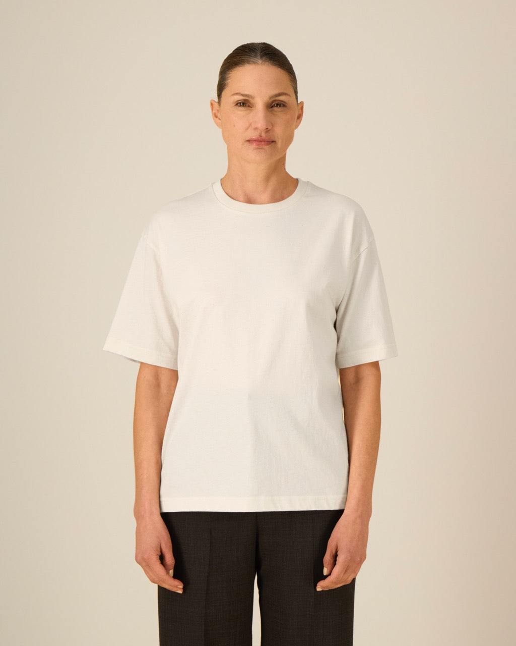 The lightweight T-Shirt - Unisex · Relaxed Fit · 155 GSM