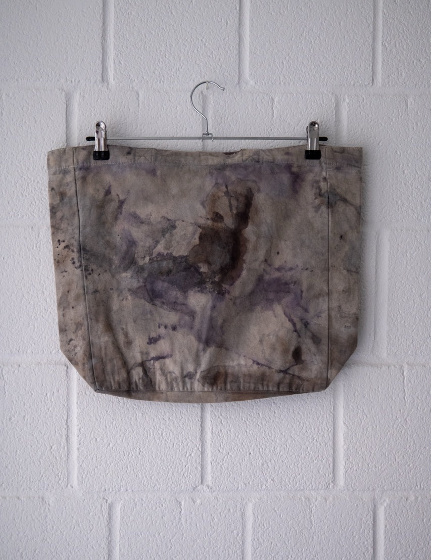 Mid Tote Bag · Stain-Dye · Logwood / Iron
