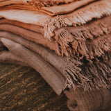 EARTHBORN AUT24 | NATURALLY DYED TAGESDECKE 4-Lagig Musselin Rose